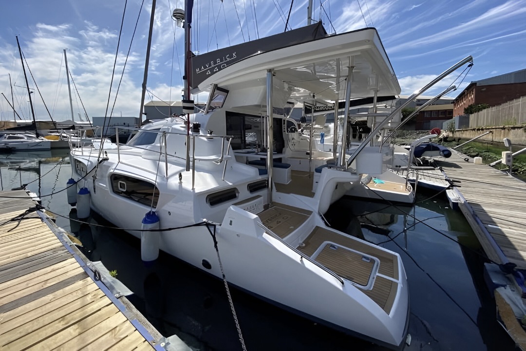 Maverick 440 catamaran for sale